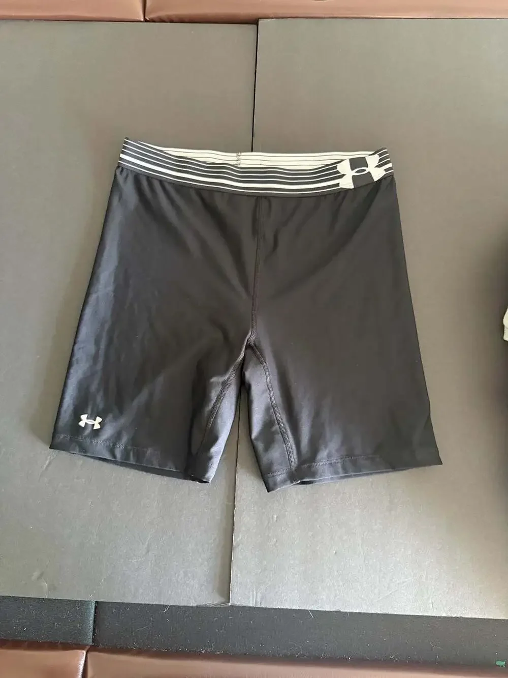 Under Armour Compression Shorts Black Striped Waistband